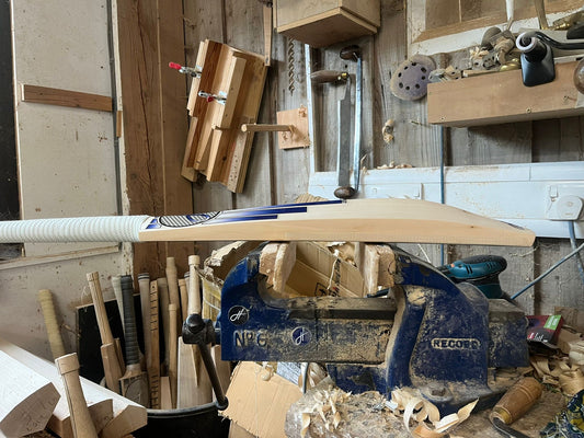 Holt Victory - Build Your Bat