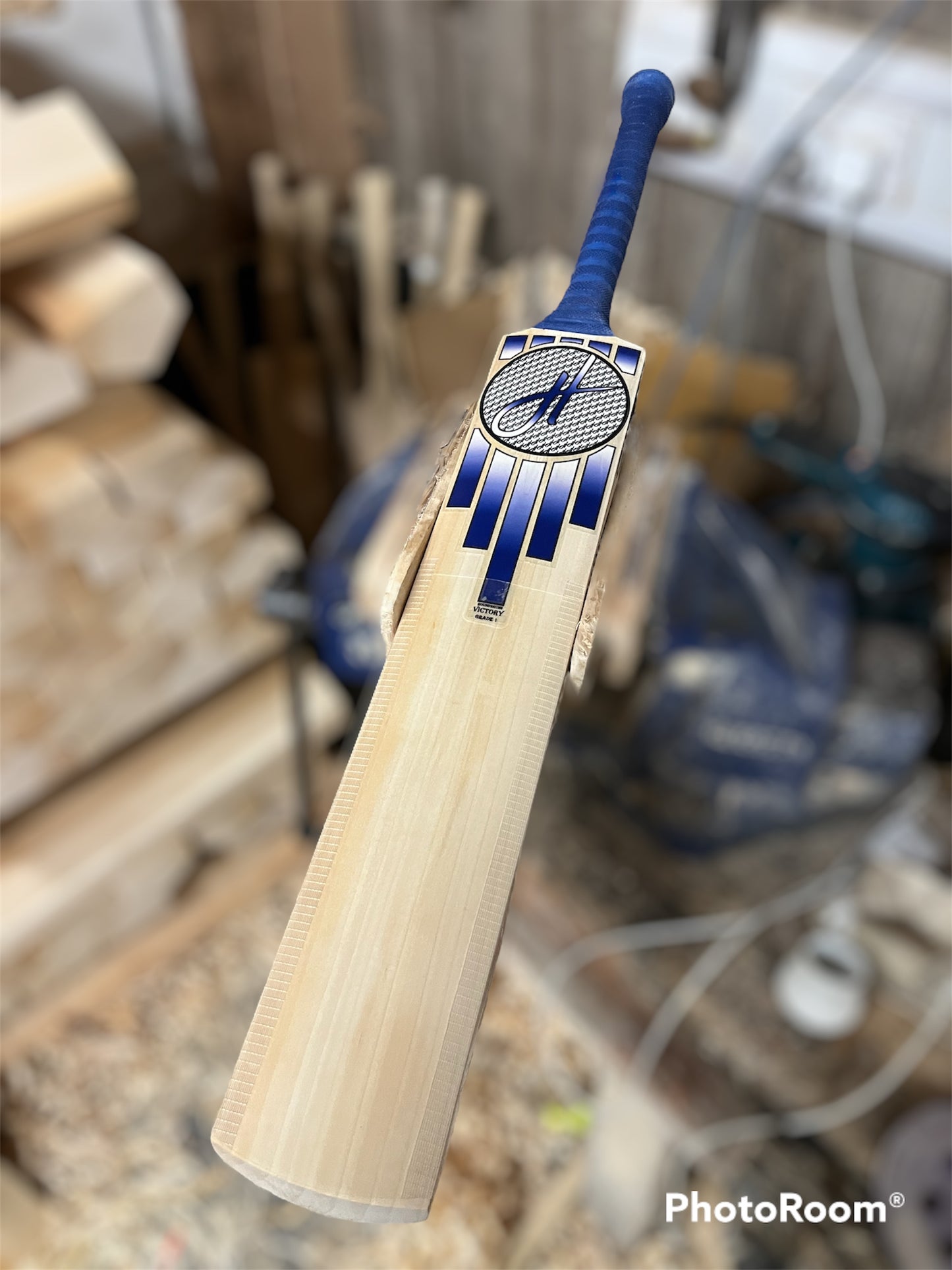 Holt Victory - Build Your Bat